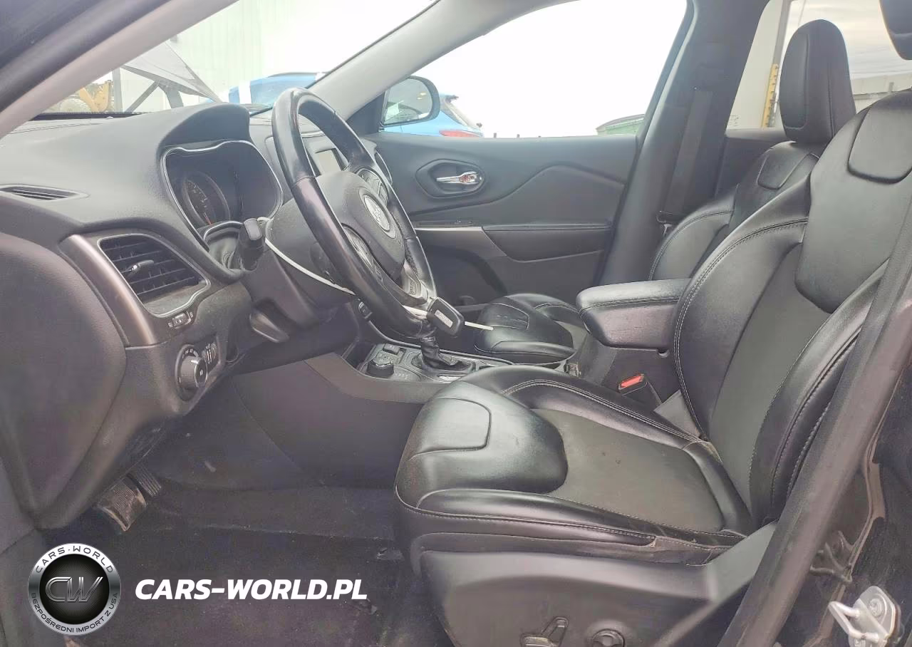 2019 Jeep Cheeroke VIN:1C4PJMLB2KD261559 - 7