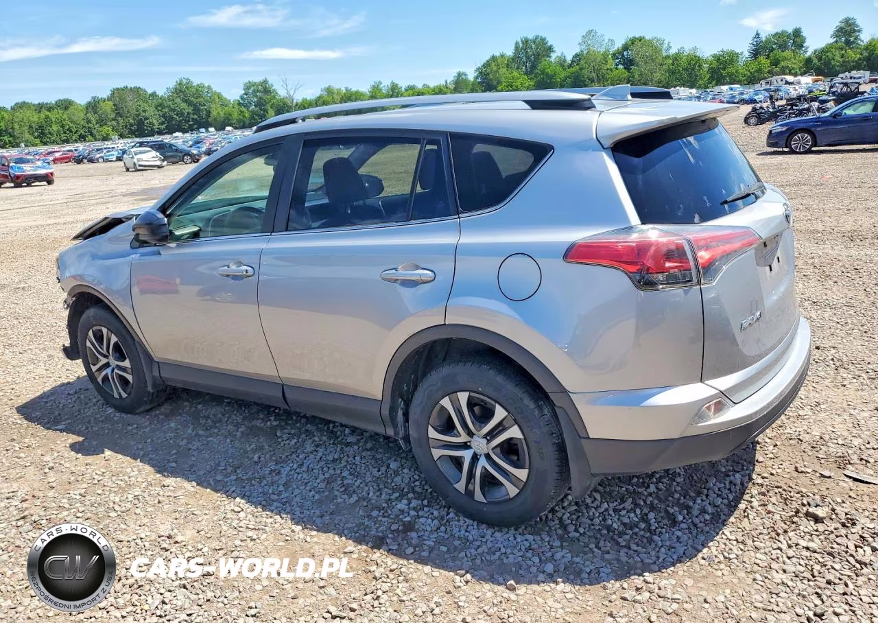 2018 Toyota Rav4 Le VIN:JTMBFREV3JD249046 - 2