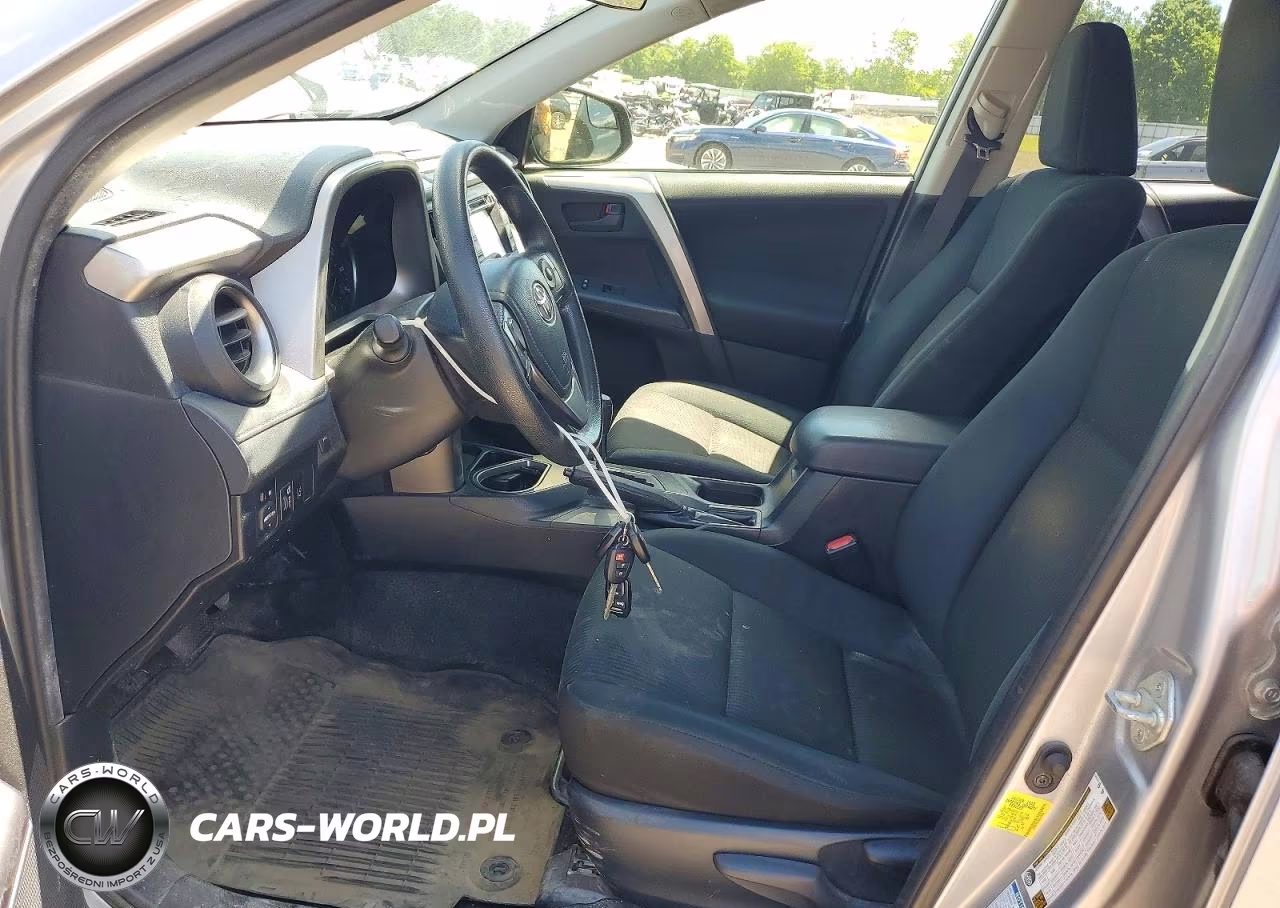 2018 Toyota Rav4 Le VIN:JTMBFREV3JD249046 - 7