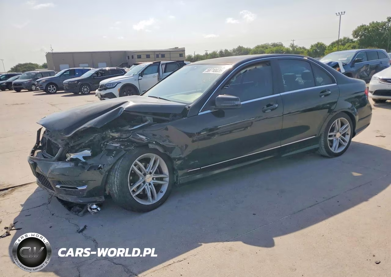 2013 Mercedes-Benz C 250 – zdjęcie 1 z 12