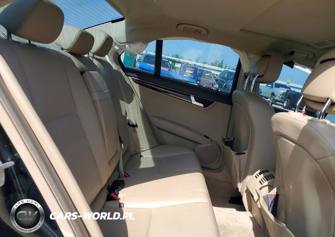 2013 Mercedes-Benz C 250 VIN:WDDGF4HBXDA869897 - 10