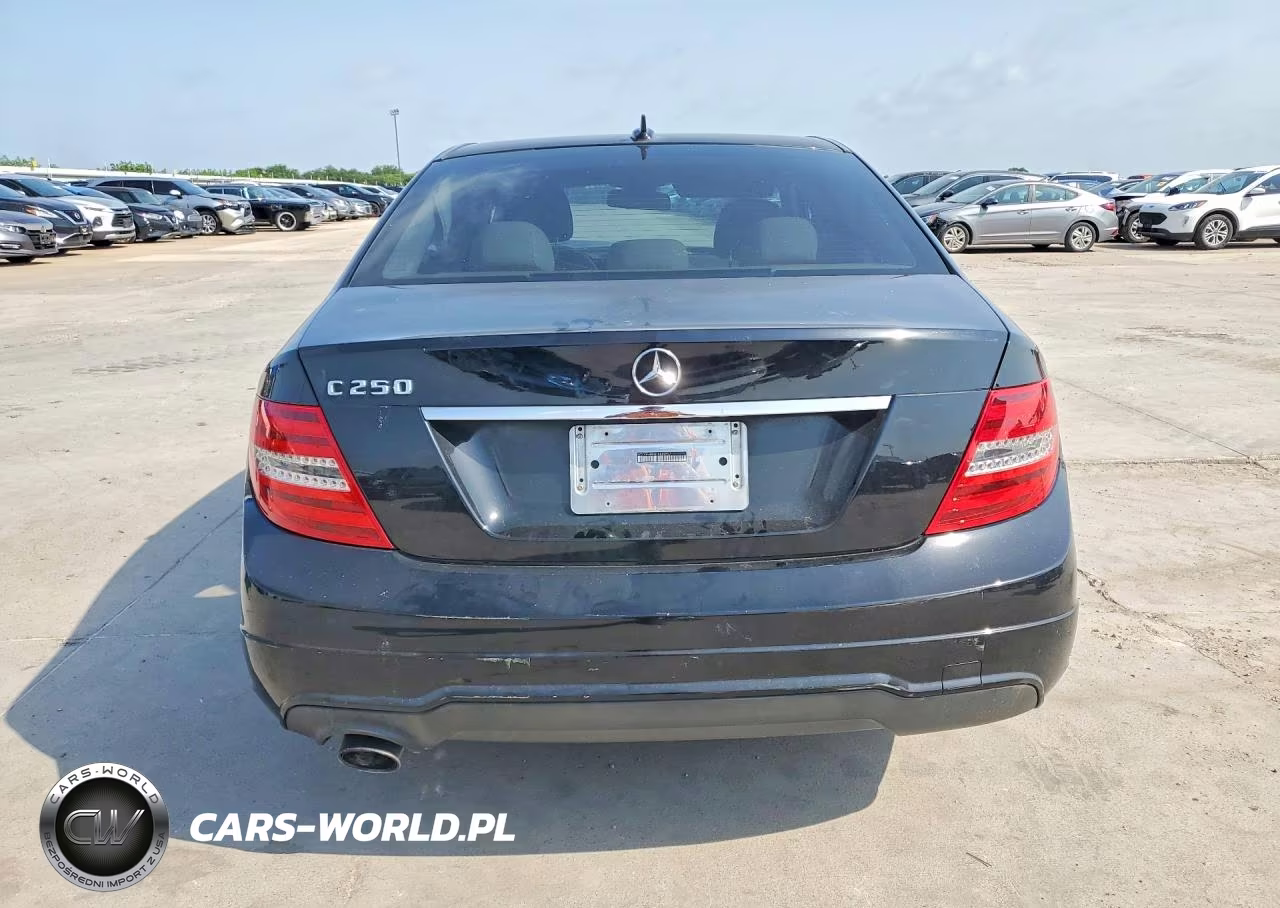 2013 Mercedes-Benz C 250 VIN:WDDGF4HBXDA869897 - 6