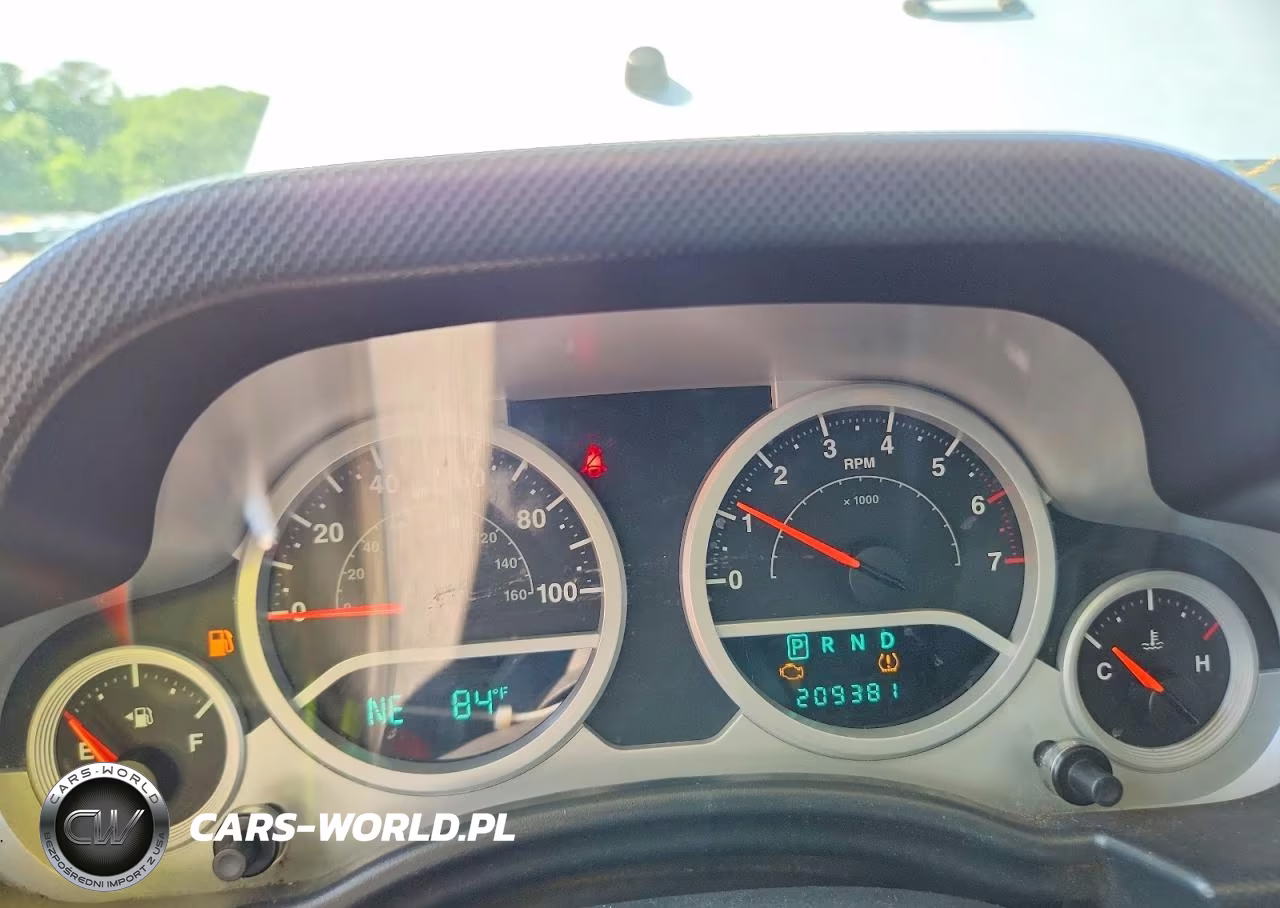 2010 Jeep Wrangler Sport VIN:1J4AA2D16AL229826 - 9