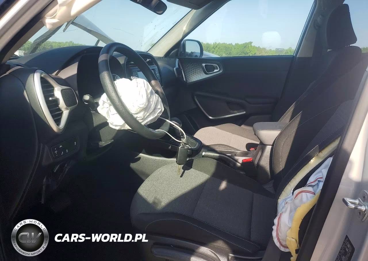 2020 Kia Soul S VIN:KNDJ23AU4L7735304 - 7