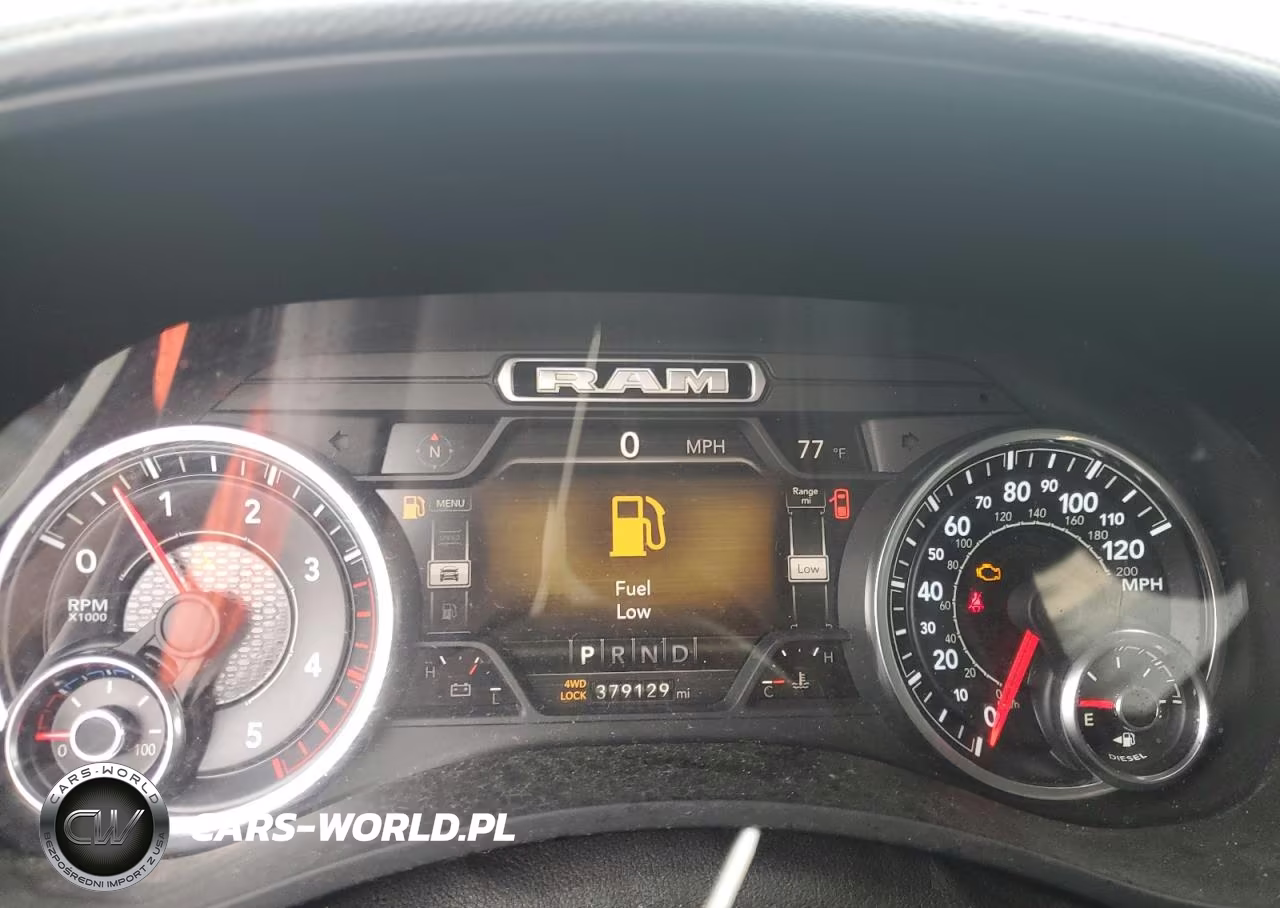 2019 Ram 3500 Laramie VIN:3C63RRJL8KG624182 - 9