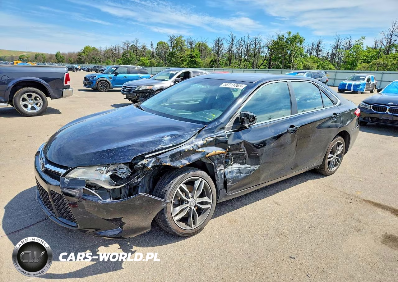 2016 Toyota Camry Se – zdjęcie 1 z 12