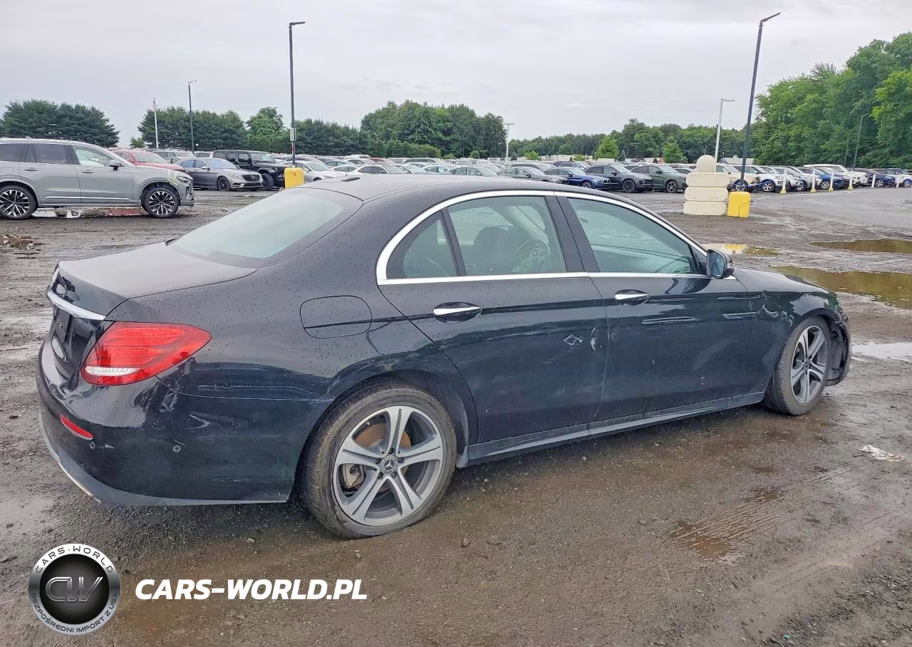 2018 Mercedes-Benz E 300 VIN:WDDZF4JB5JA382640 - 3