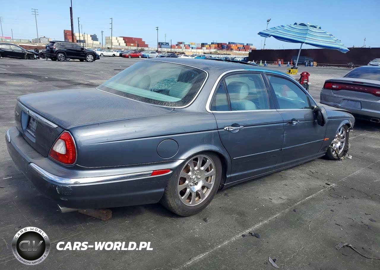 2004 Jaguar Xj8 VIN:SAJWA71C94SG31353 - 3