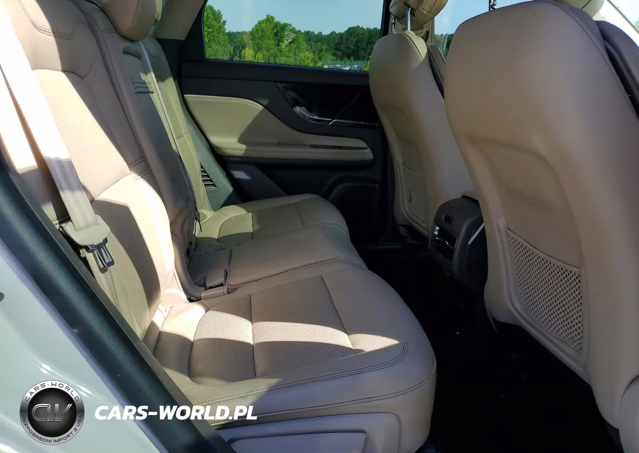 2020 Lincoln Corsair VIN:5LMCJ1C96LUL20455 - 11