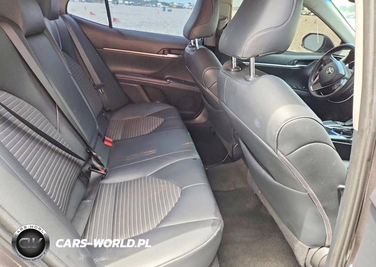 2018 Toyota Camry Se VIN:4T1B11HK9JU642658 - 10