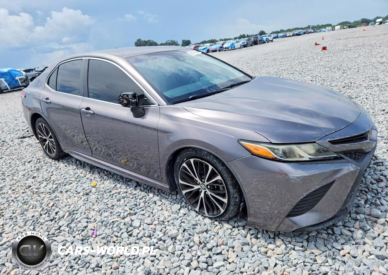 2018 Toyota Camry Se VIN:4T1B11HK9JU642658 - 4