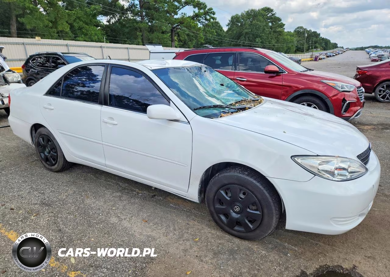 2003 Toyota Camry Le VIN:4T1BE32K43U240185 - 4