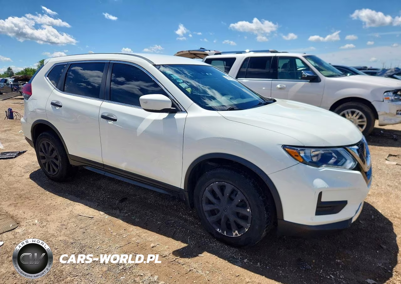 2020 Nissan Rogue S VIN:5N1AT2MV0LC763437 - 4
