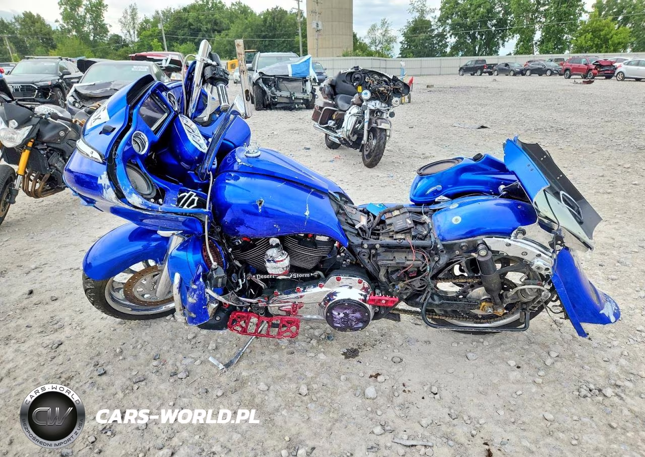 2018 Harley-Davidson Fltrx Road Glide VIN:1HD1KHC1XJB626242 - 3
