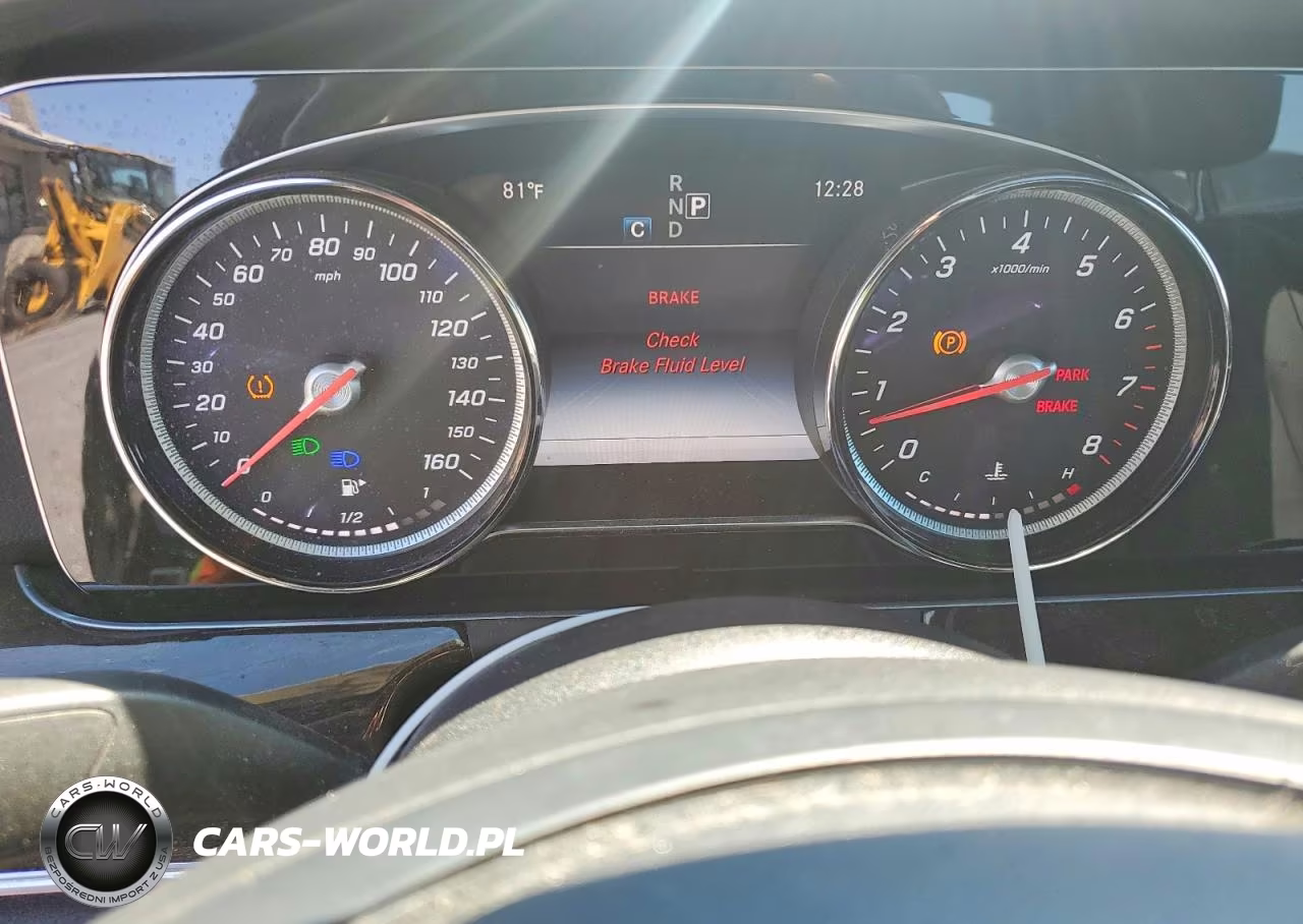 2017 Mercedes-Benz E 300 4Matic VIN:WDDZF4KBXHA025740 - 9