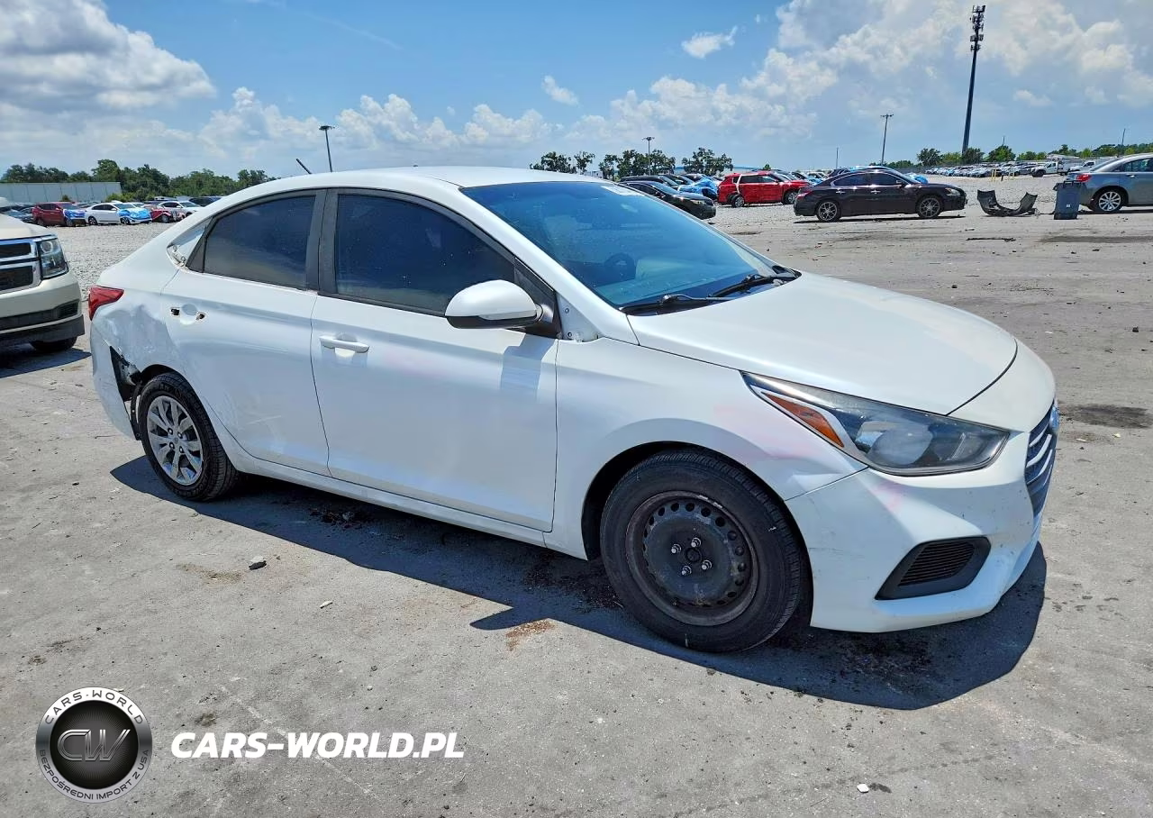 2018 Hyundai Accent Se VIN:3KPC24A3XJE020790 - 4