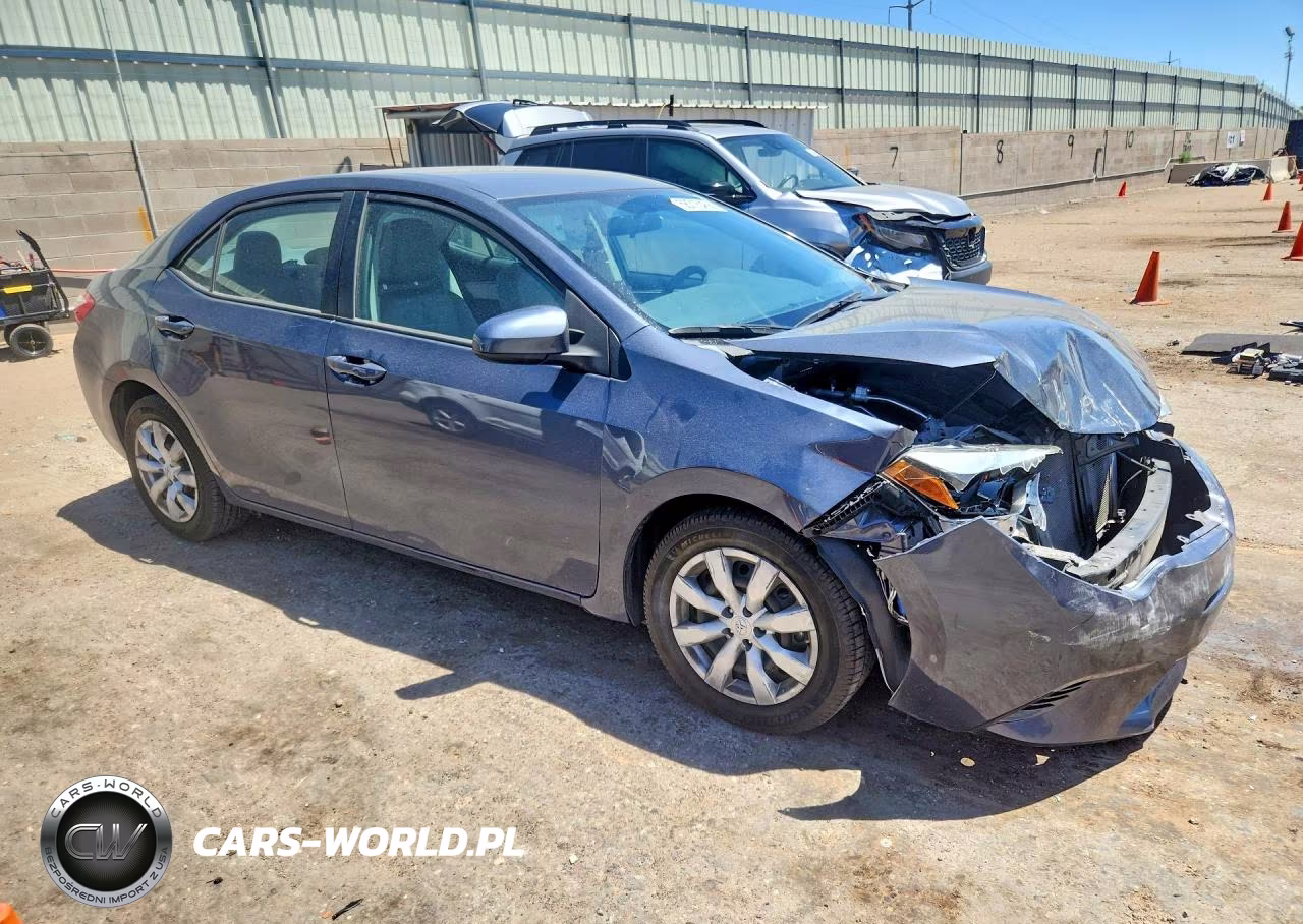 2015 Toyota Corolla Le VIN:5YFBURHE0FP345724 - 4