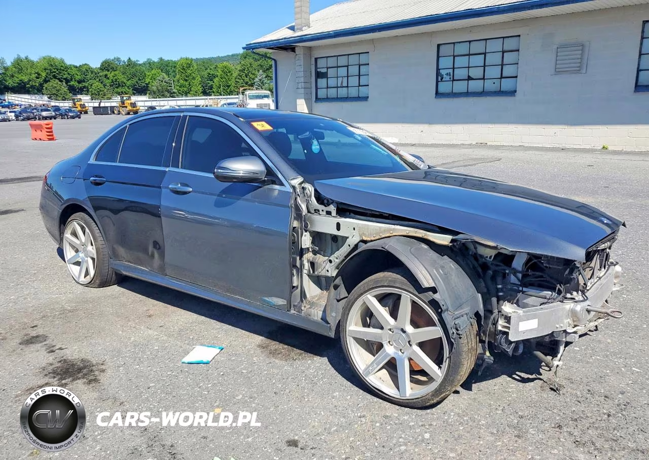 2017 Mercedes-Benz E 300 4Matic VIN:WDDZF4KB6HA132039 - 4