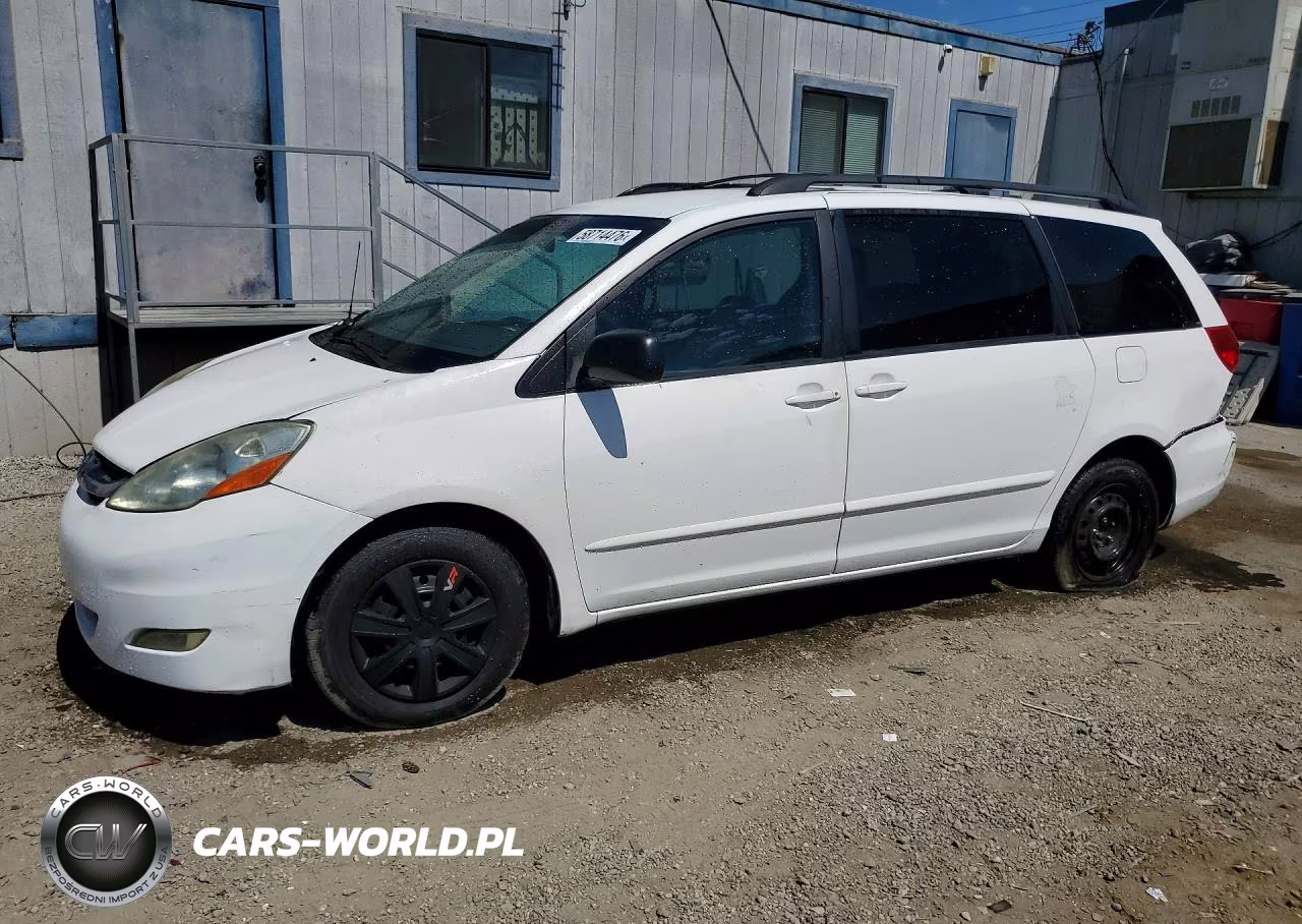 2009 Toyota Sienna Le 8-Passenger – zdjęcie 1 z 13