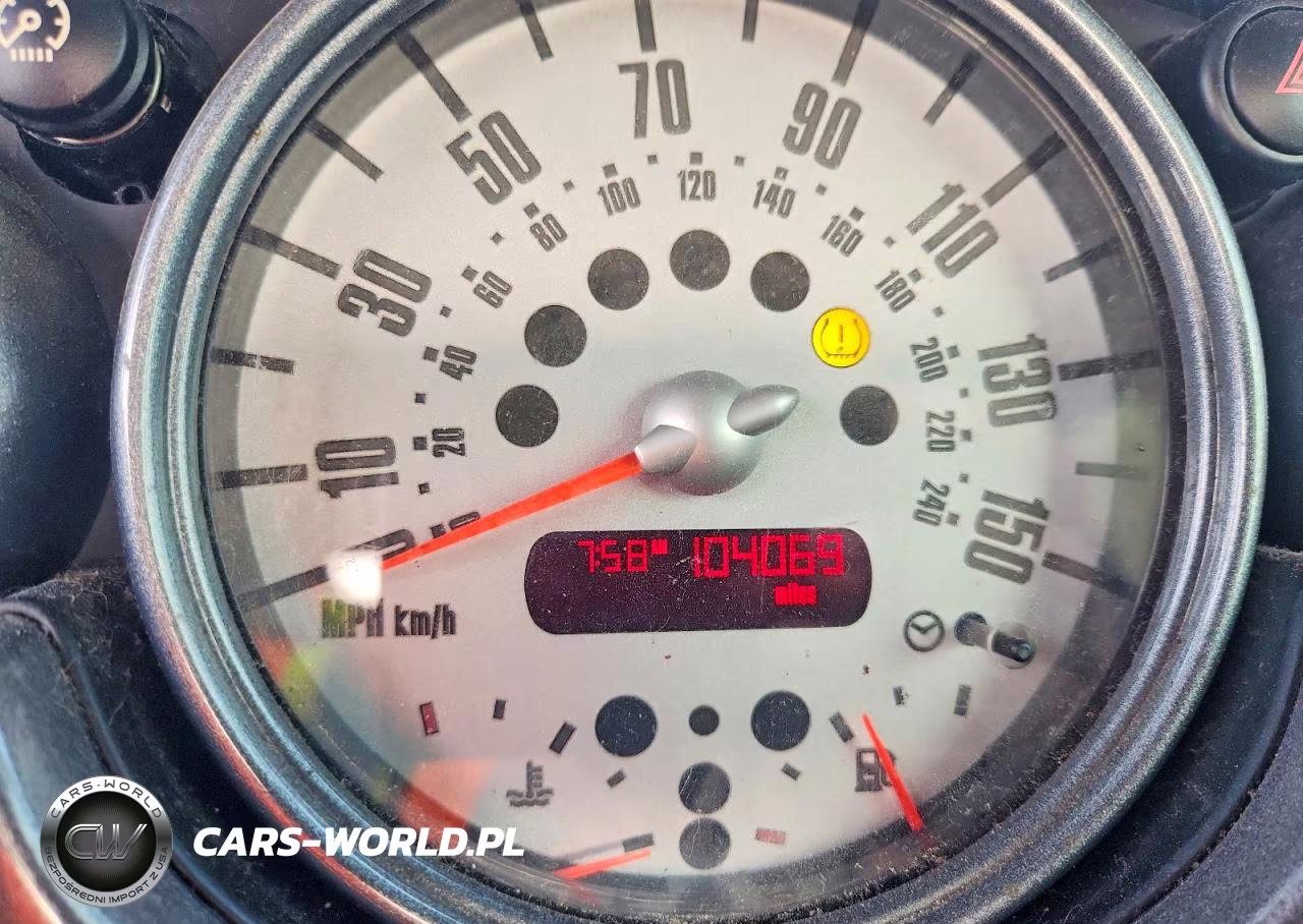2006 Mini Cooper S VIN:WMWRE33556TN25707 - 9