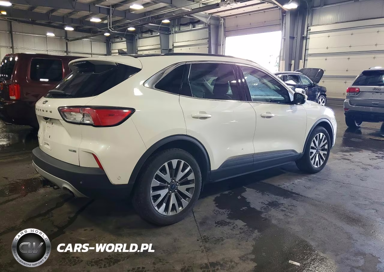2020 Ford Escape Titanium VIN:1FMCU9J90LUB19940 - 3