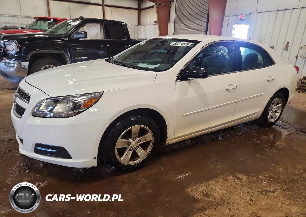 2013 Chevrolet Malibu Ls – zdjęcie 1 z 12
