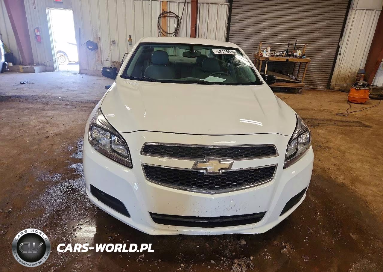 2013 Chevrolet Malibu Ls VIN:1G11B5SA3DF269980 - 5