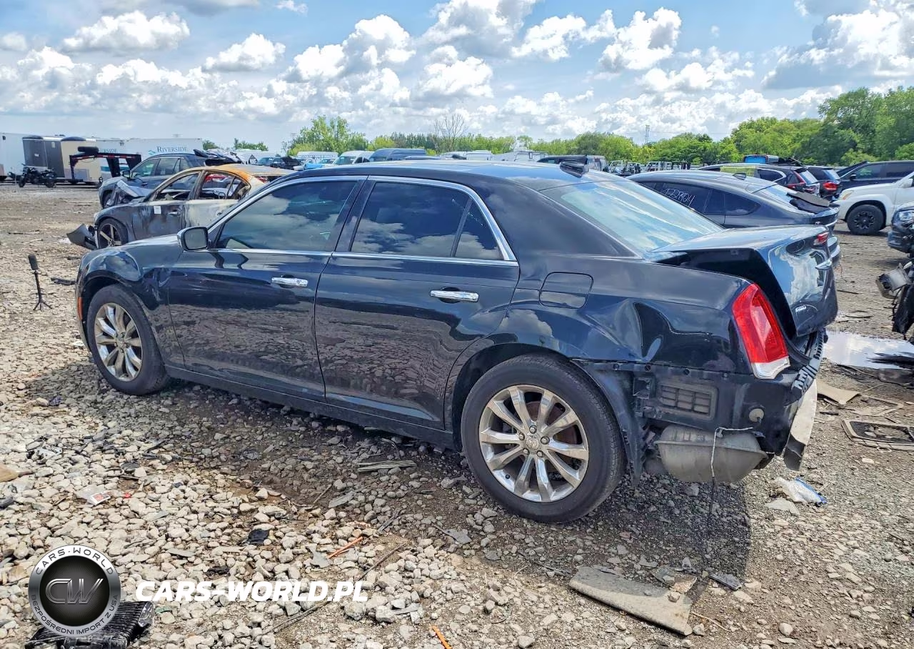 2016 Chrysler 300C VIN:2C3CCAKG9GH111418 - 2