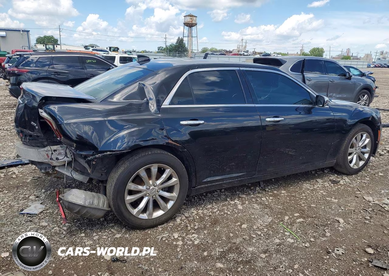 2016 Chrysler 300C VIN:2C3CCAKG9GH111418 - 3