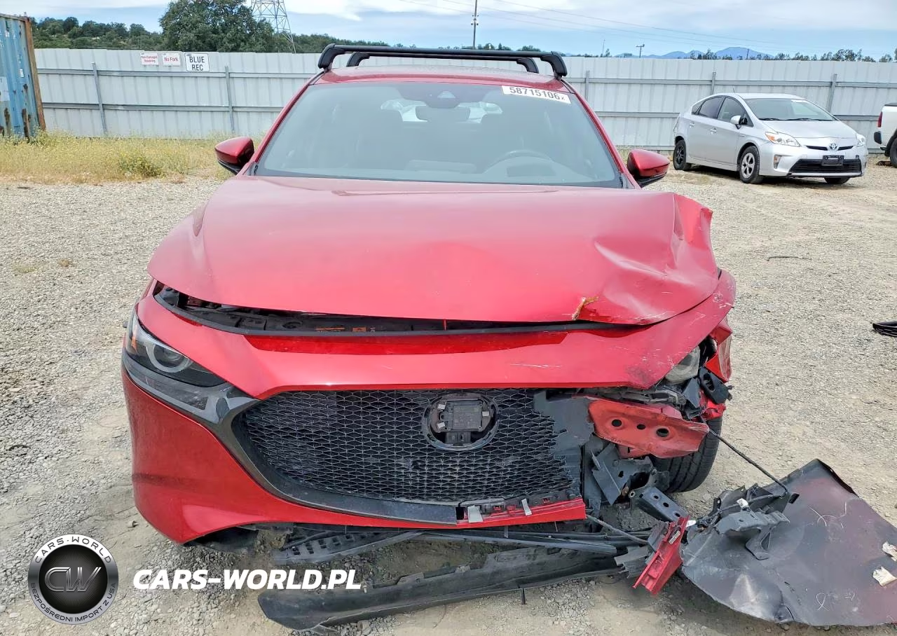 2020 Mazda 3 Premium VIN:JM1BPANM3L1158451 - 5