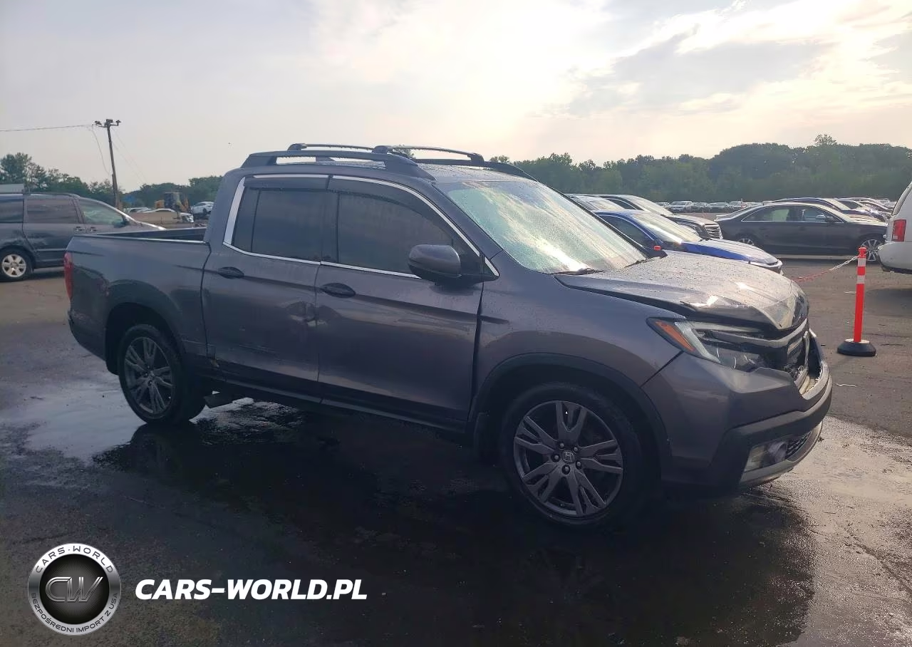 2017 Honda Ridgeline Rtl VIN:5FPYK3F79HB029584 - 4
