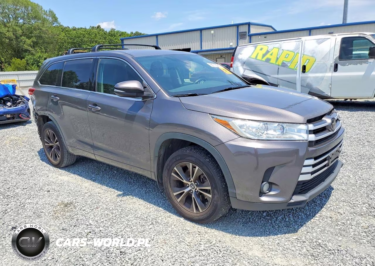 2017 Toyota Highlander Le Plus VIN:5TDBZRFH2HS378555 - 4