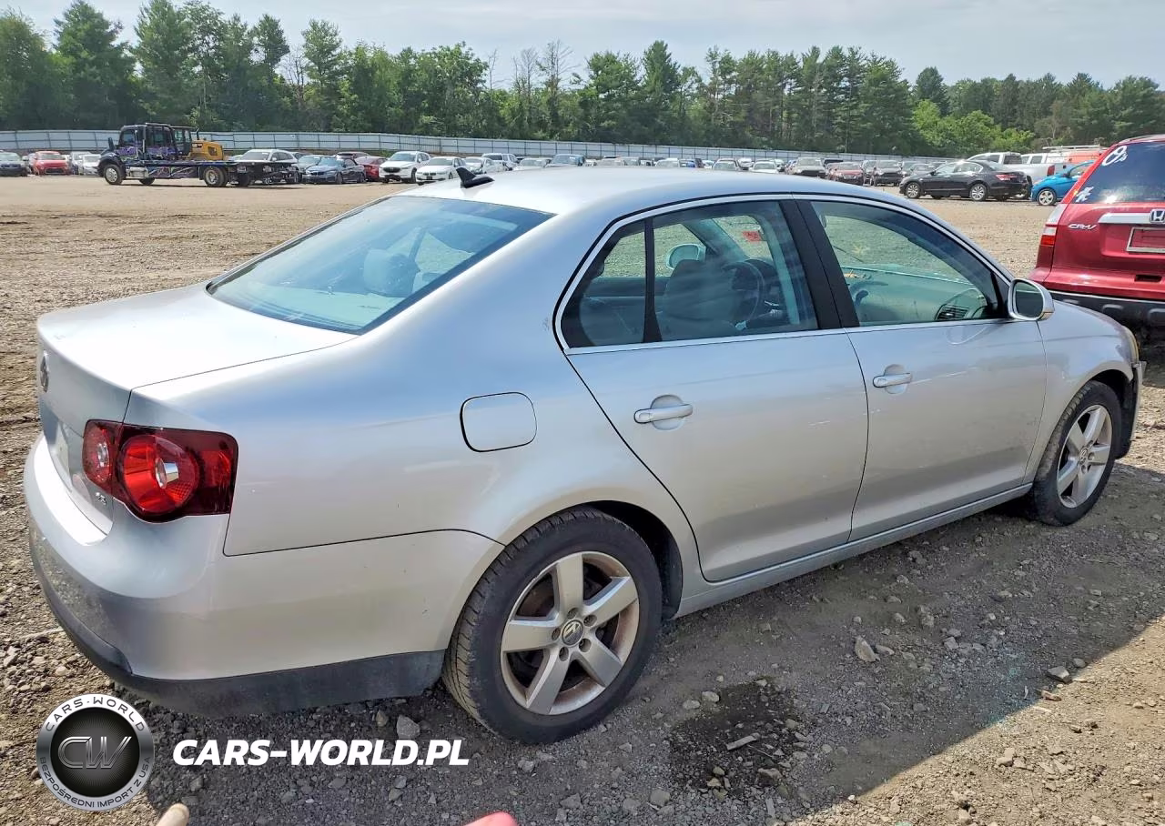 2008 Volkswagen Jetta Se VIN:3VWRM71K18M072481 - 3