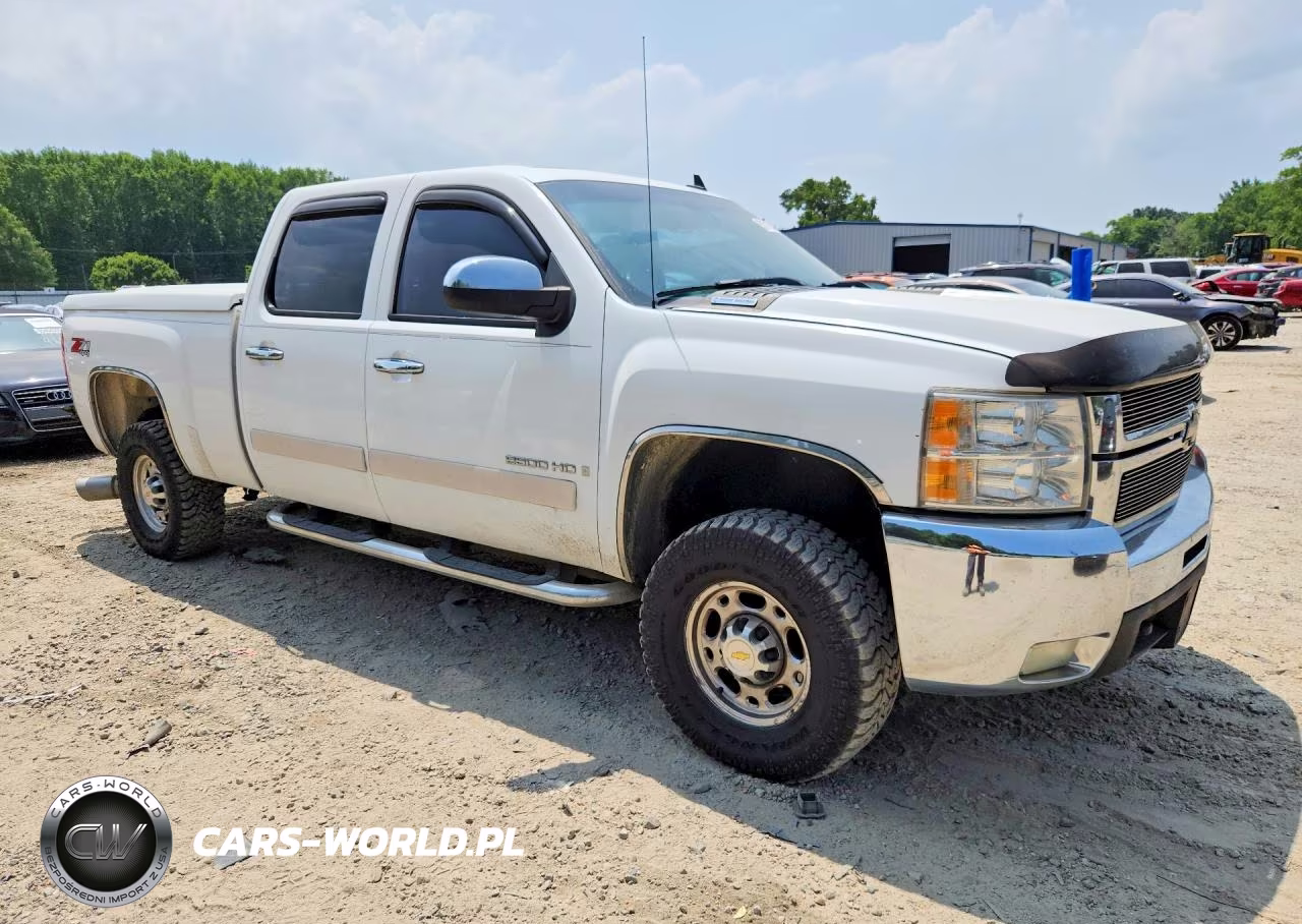 2007 Chevrolet Silverado K2500 Heavy Duty VIN:1GCHK23637F514991 - 4