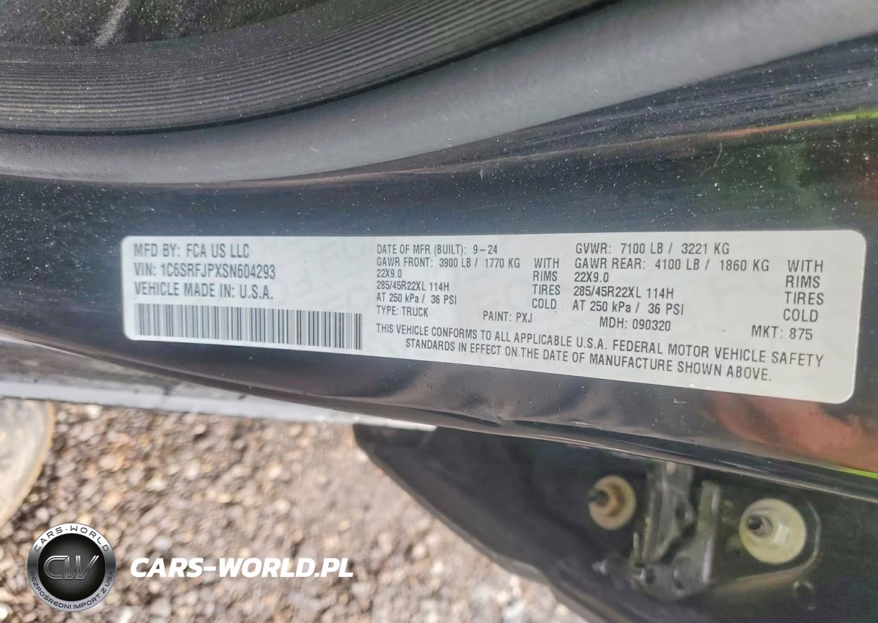 2025 Ram 1500 Laramie VIN:1C6SRFJPXSN604293 - 12