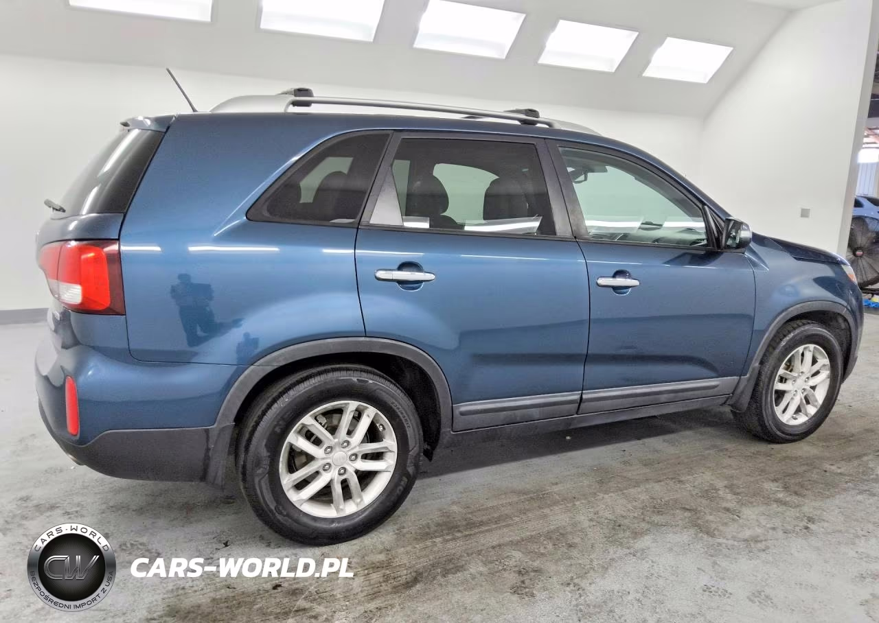 2015 Kia Sorento Lx VIN:5XYKT4A62FG570577 - 3