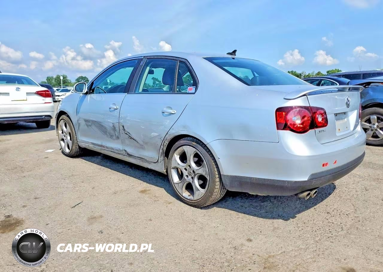 2010 Volkswagen Jetta VIN:3VWRZ7AJ3AM008554 - 2