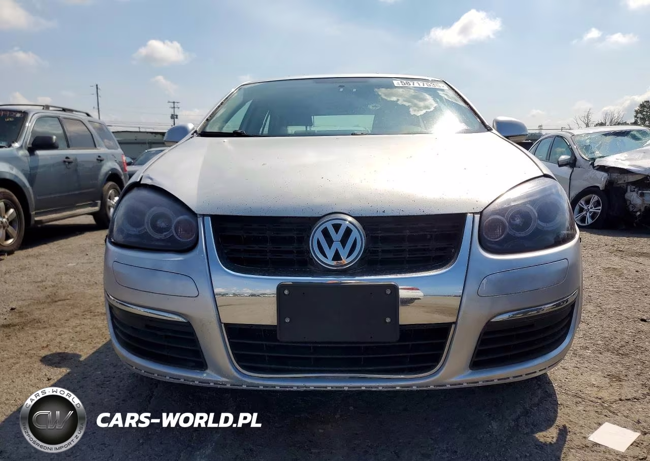 2010 Volkswagen Jetta VIN:3VWRZ7AJ3AM008554 - 5