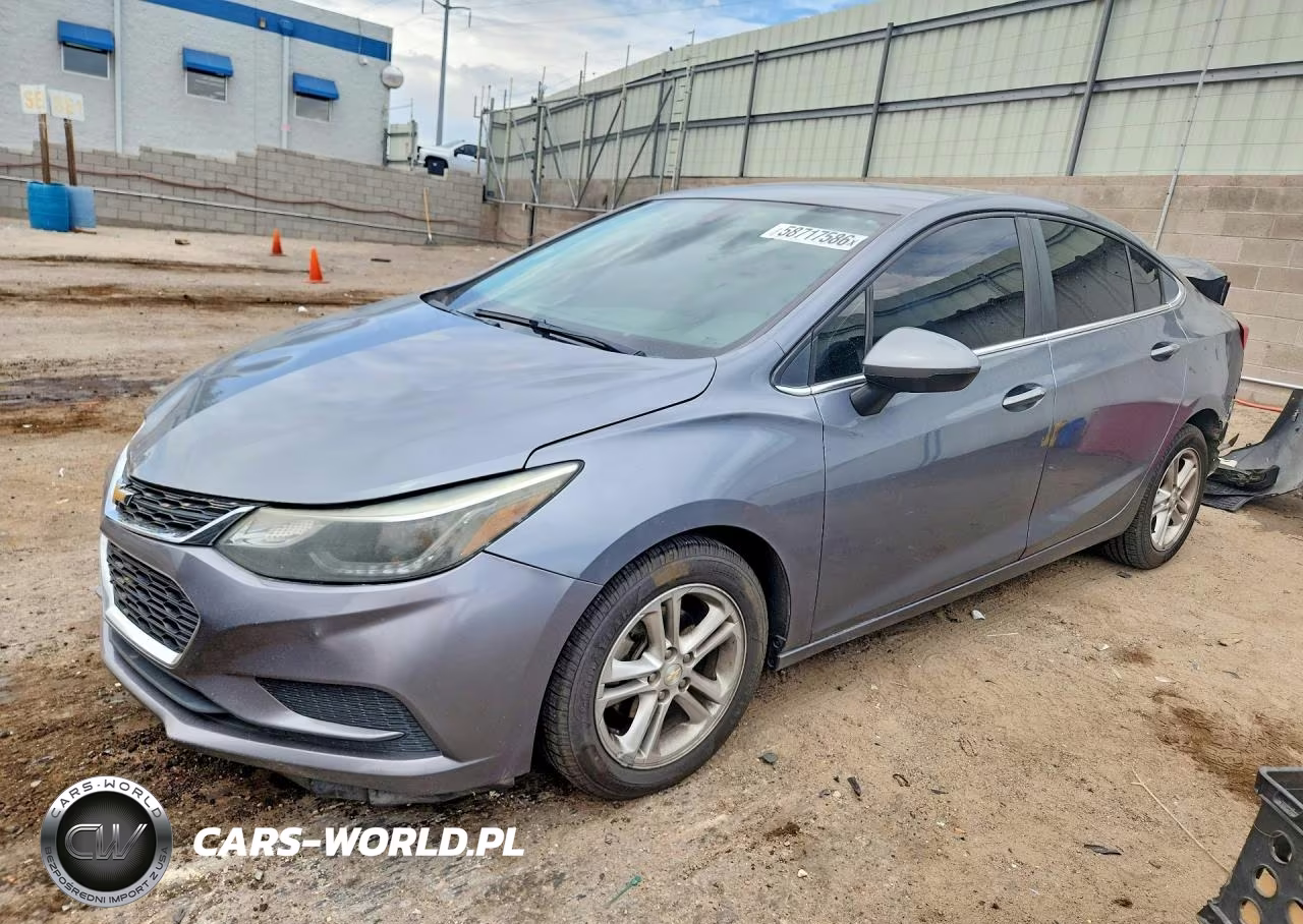 2018 Chevrolet Cruze Lt – zdjęcie 1 z 13