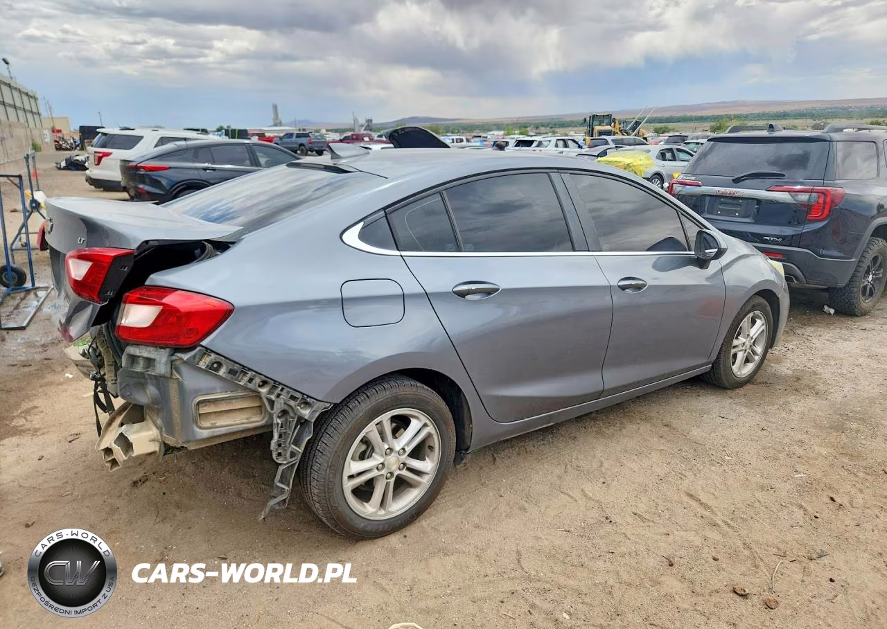 2018 Chevrolet Cruze Lt VIN:1G1BE5SM0J7242280 - 3