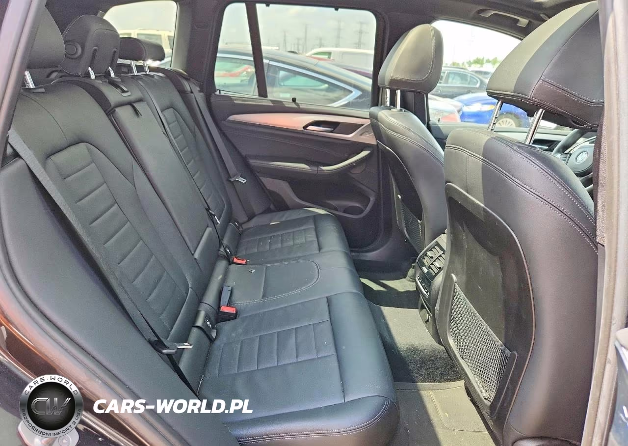 2019 BMW X3 xDrivem40I VIN:5UXTS3C58KLR72638 - 10