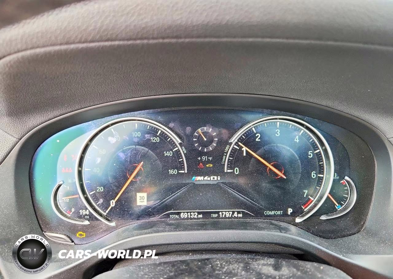 2019 BMW X3 xDrivem40I VIN:5UXTS3C58KLR72638 - 9