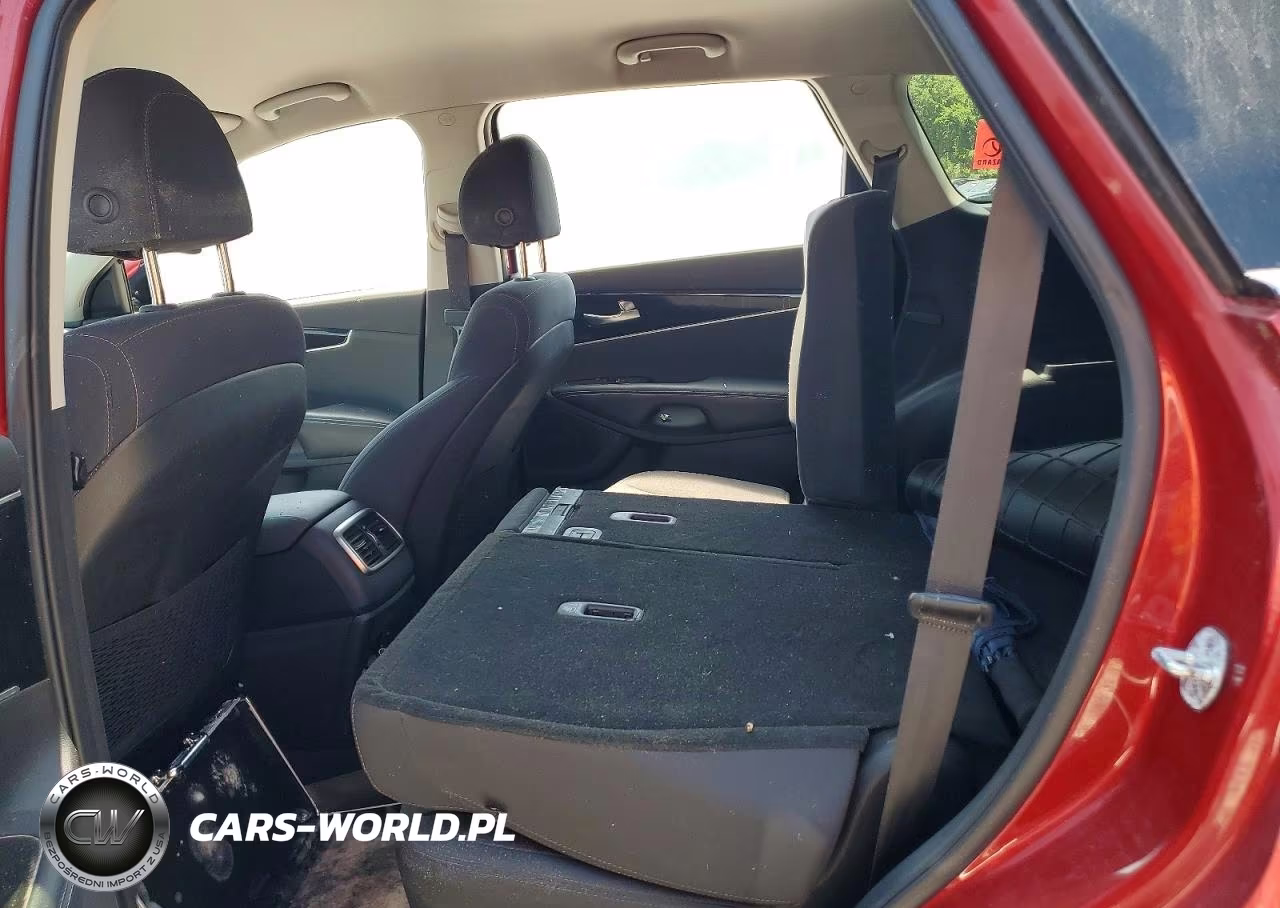 2018 Kia Sorento Lx VIN:5XYPGDA32JG349750 - 10