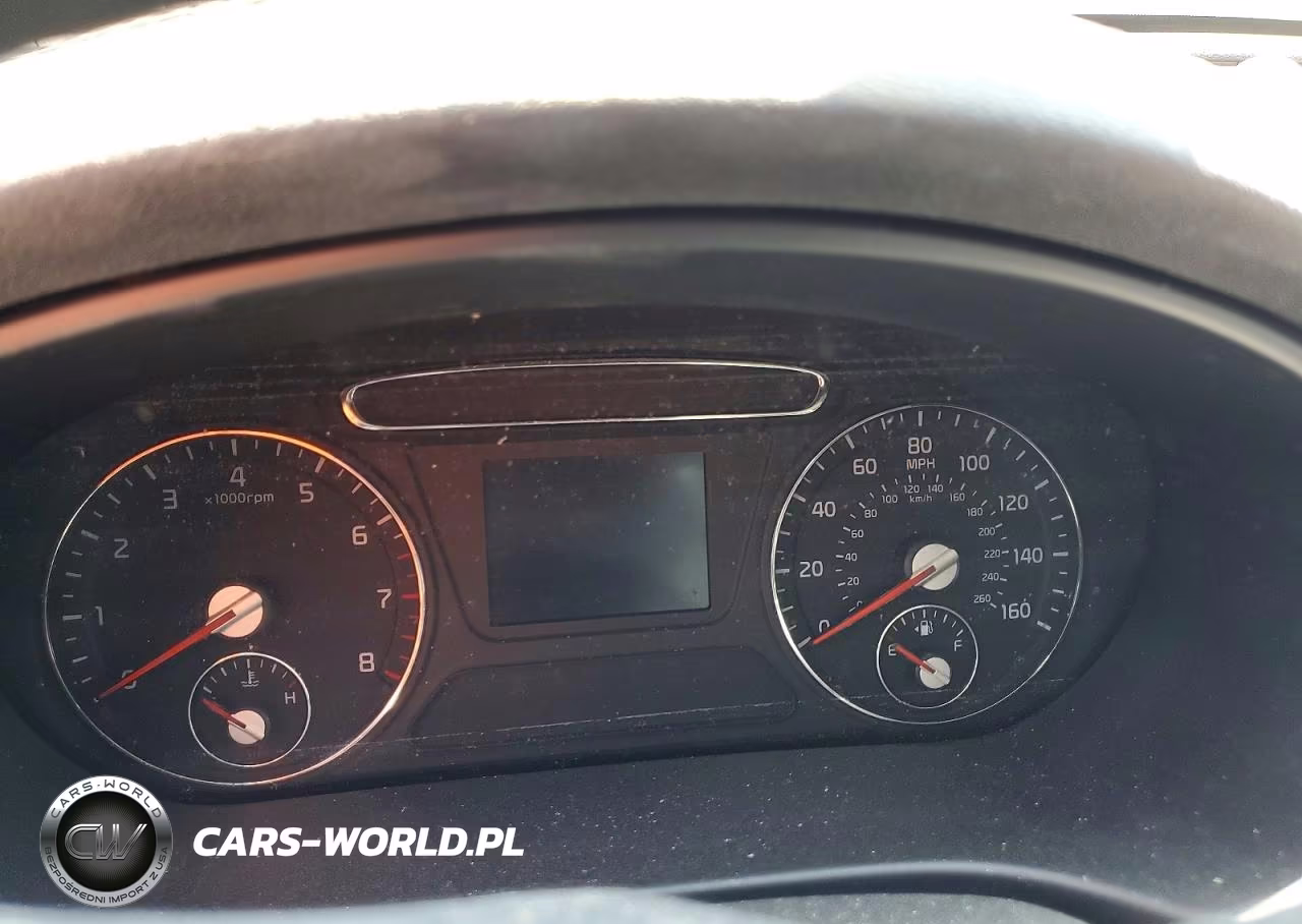 2018 Kia Sorento Lx VIN:5XYPGDA32JG349750 - 9