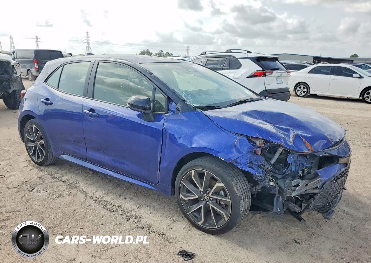 2026 Toyota Corolla Xse VIN:JTNC4MBE2T3259797 - 4