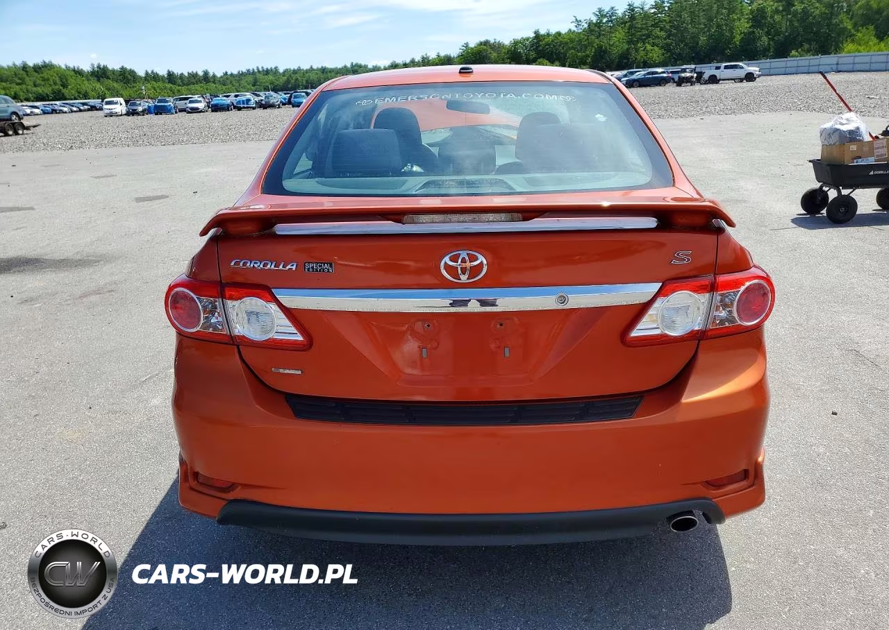 2013 Toyota Corolla S Special Edition VIN:2T1BU4EE5DC073501 - 6