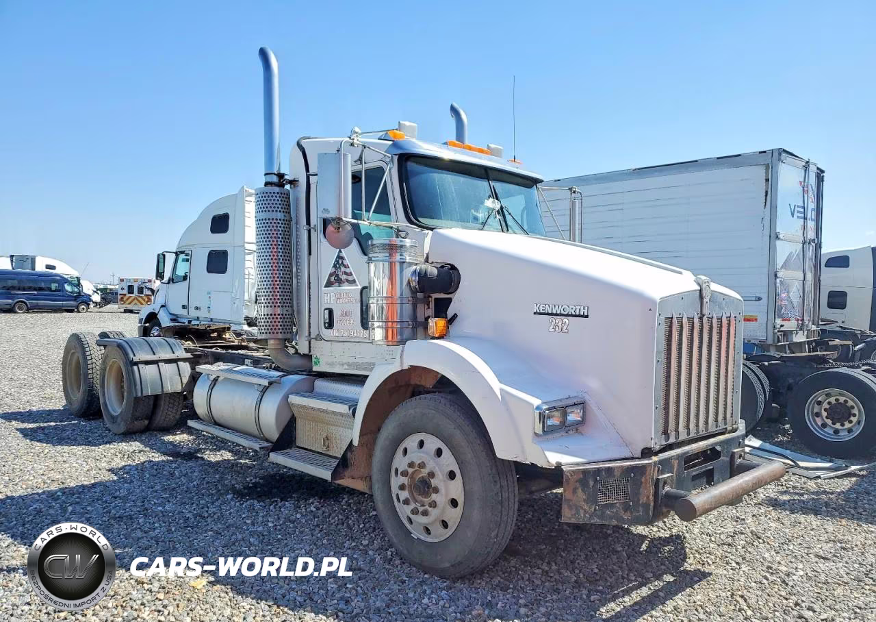 2007 Kenworth T800 Semi Truck