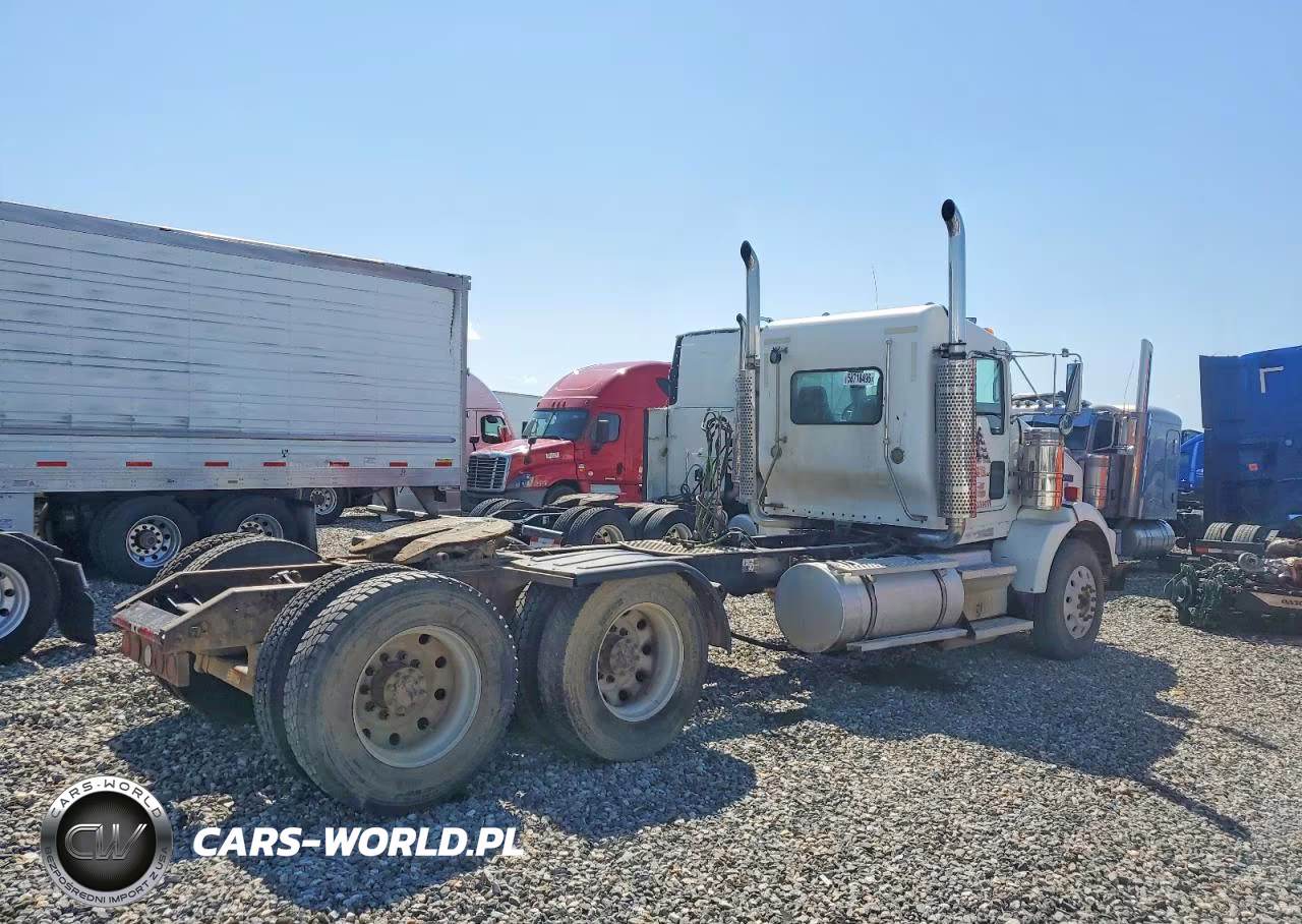 2007 Kenworth T800 Semi Truck VIN:1XKDDB0X77J194775 - 4