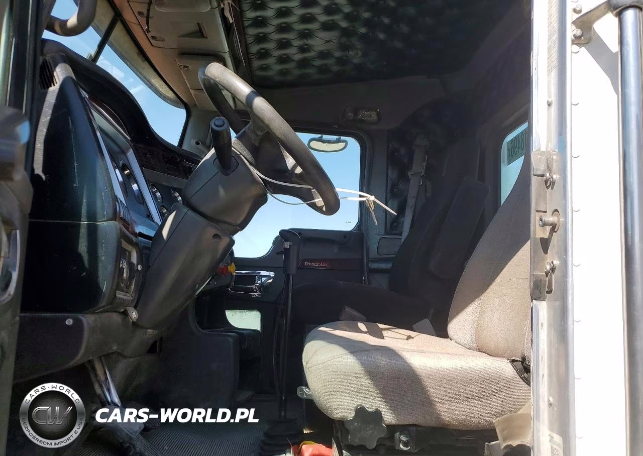 2007 Kenworth T800 Semi Truck VIN:1XKDDB0X77J194775 - 9