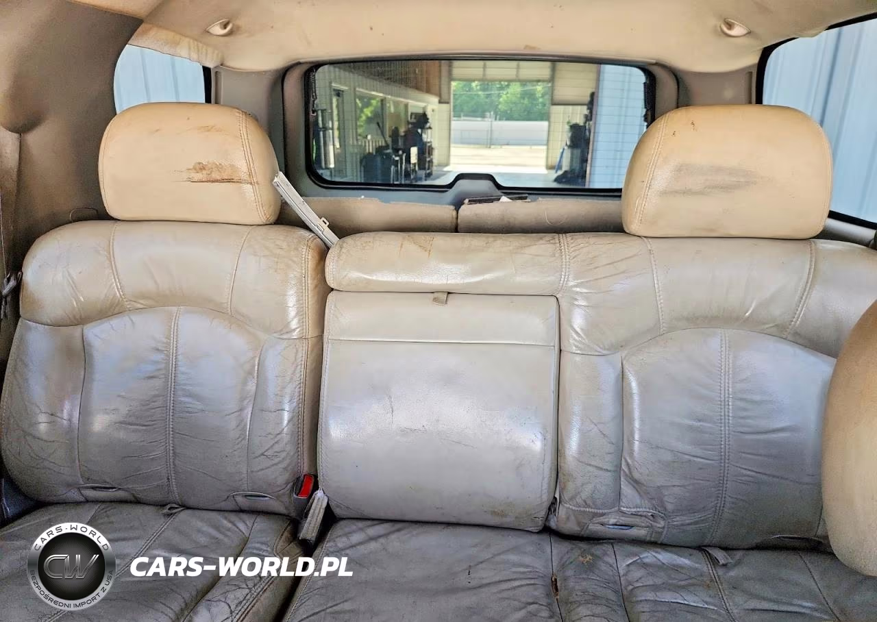 2002 Chevrolet Tahoe K1500 VIN:1GNEK13Z42J294183 - 10